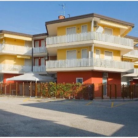 Residence Miriam 2 Bibione Buitenkant foto
