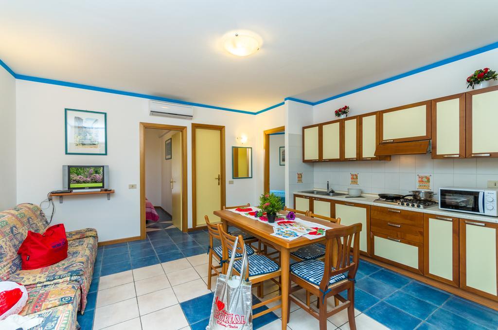 Residence Miriam 2 Bibione Buitenkant foto